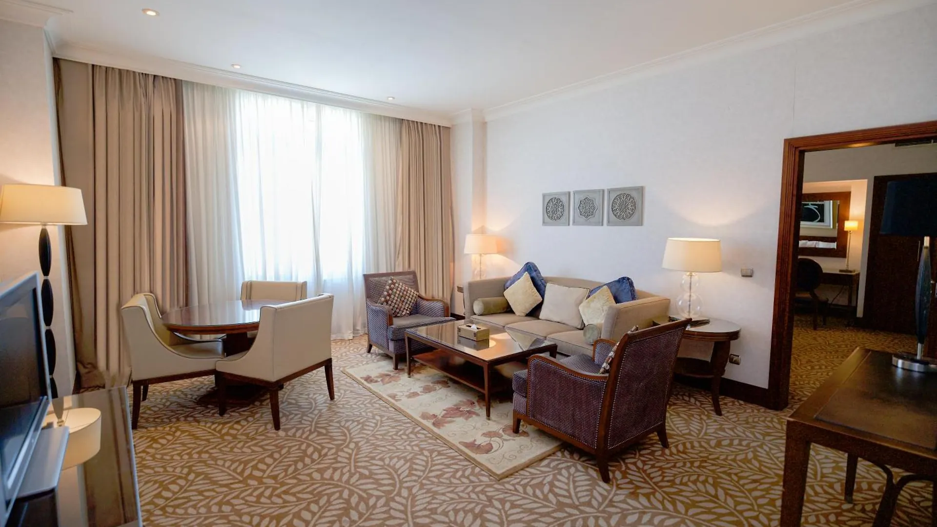 Saja By Warwick Makkah Hotel Mekke Suudi Arabistan